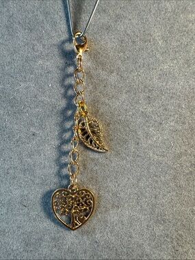 Hand Crafted Gold Tone Heart & Leaf Keychain/Purse Charm